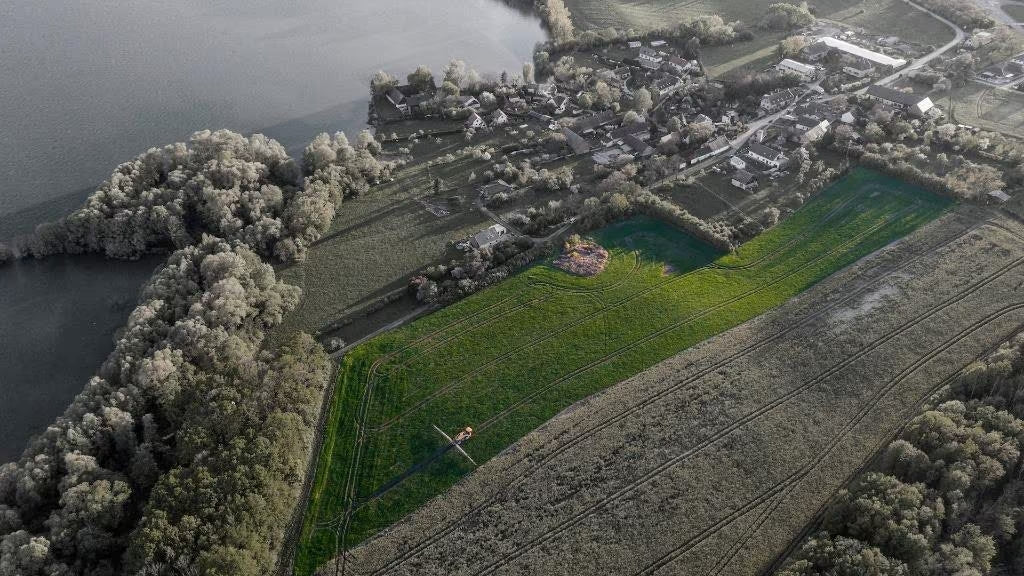 30.928 m2 großes offizielles Baugrundstück auf einer Halbinsel in Ostböhmen