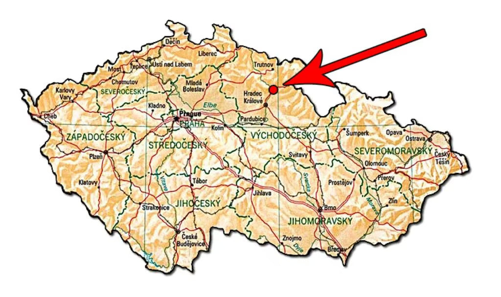 30.928 m2 großes offizielles Baugrundstück auf einer Halbinsel in Ostböhmen