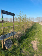 Anwesen Ellestraat mit Baugrundstück