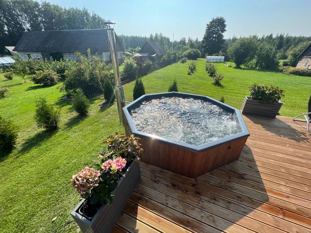 Whirlpool DeLux 240 | 240 x 240 cm